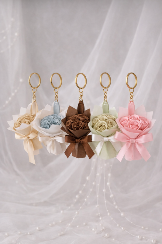 Rose bouquet keychain